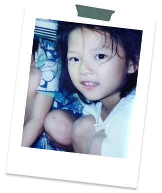 A childhood photo of Jeongyeon